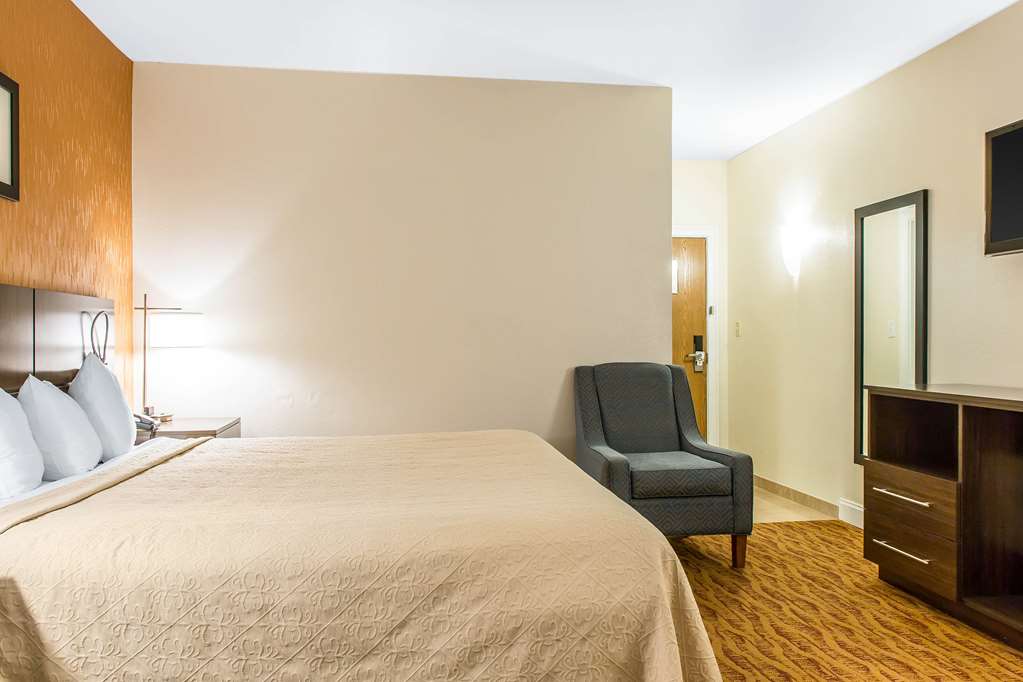 Quality Inn & Suites Middletown Newport - photo 10