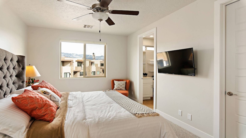 Town Center Resort - photo 147