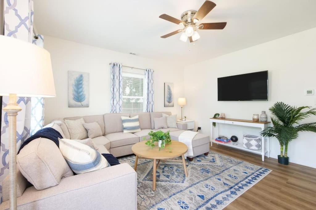 Port Clinton Getaway Near the Beach — hotel in Port Clinton