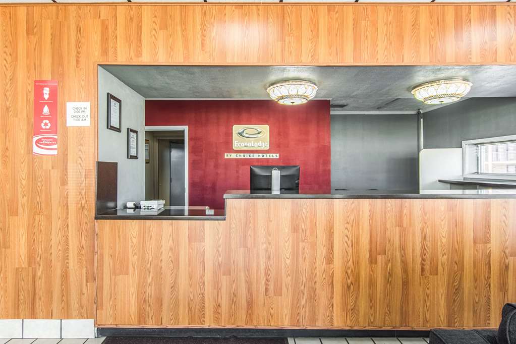Econo Lodge Fort Payne - photo 6