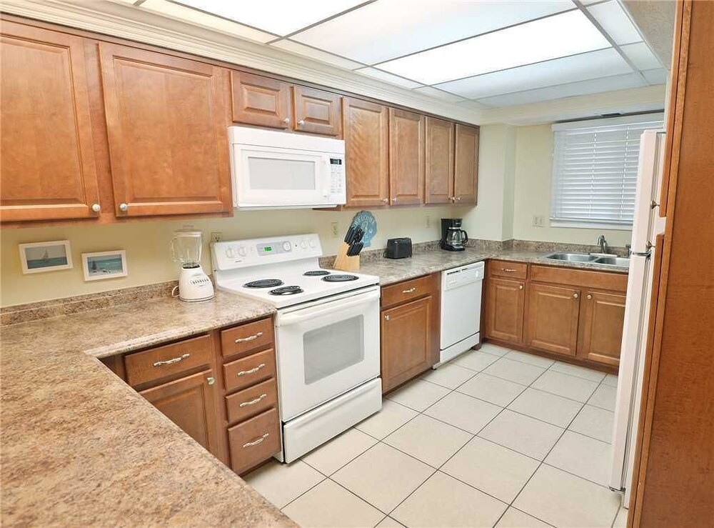 Regency Towers 505 One Bedroom Condo - photo 6