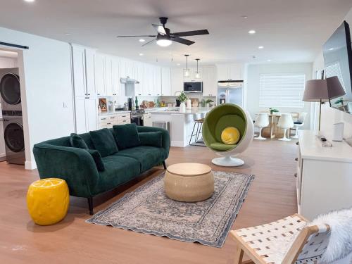 Lime Light La Mesa New 4BR 3BA Group Friendly in La Mesa, United States