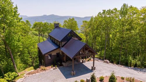 Sanctuary at Eagles Nest - last minute hotel in Banner Elk
