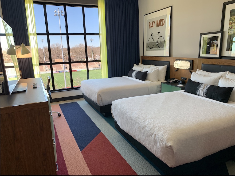Hotel Indigo Madison Downtown by IHG - photo 14