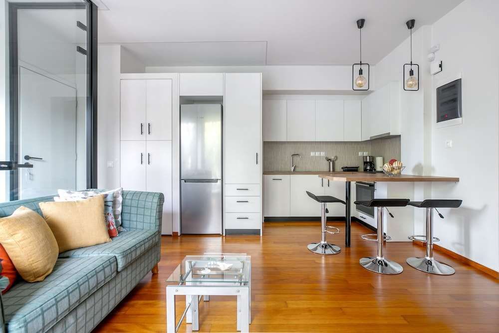Athena's South Apartment — 4-Star Luxury Hotel in Alimos, Greece