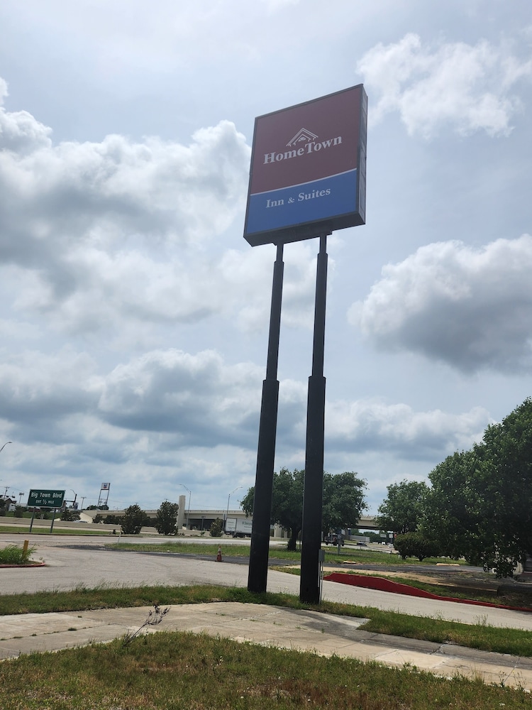 HomeTown Inn and Suites — hotel in Mesquite