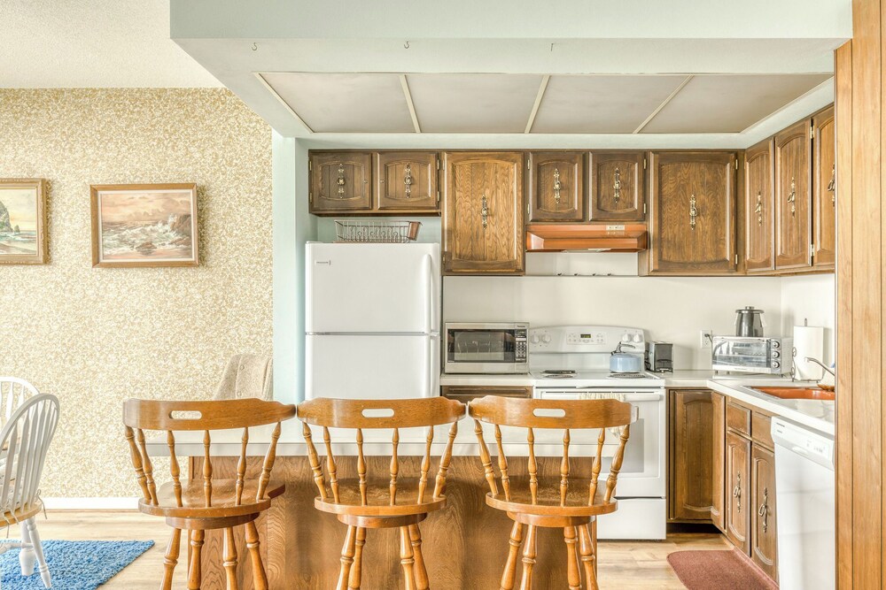 Sand & Sea Resort Condominiums - photo 341