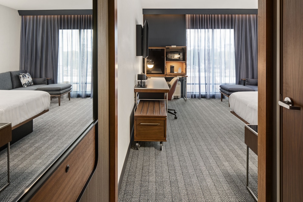 Courtyard by Marriott Owatonna Downtown - photo 10