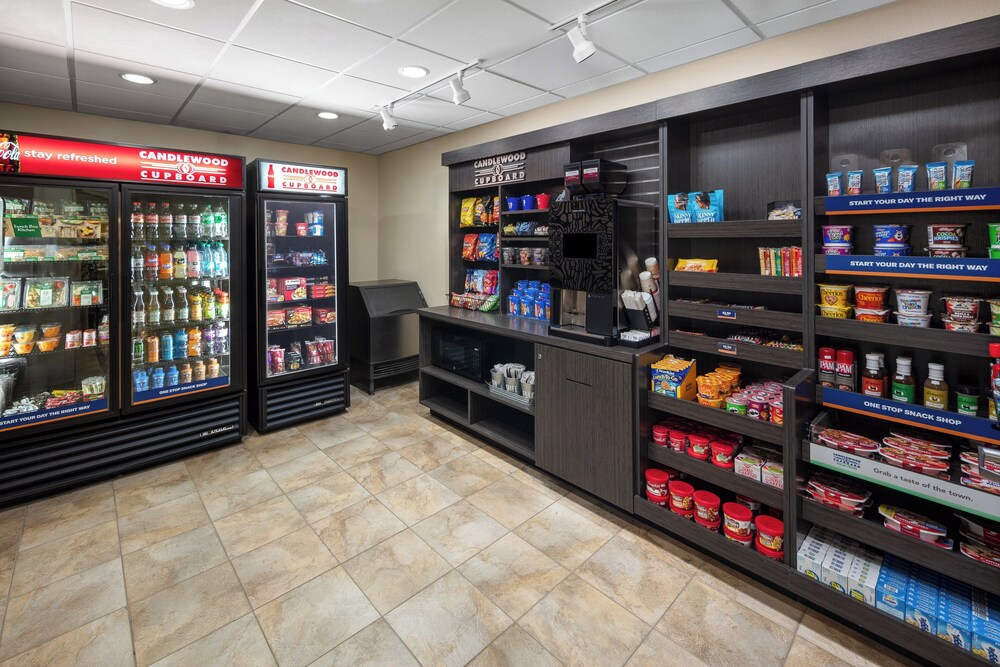 Candlewood Suites Omaha Airport by IHG - photo 23