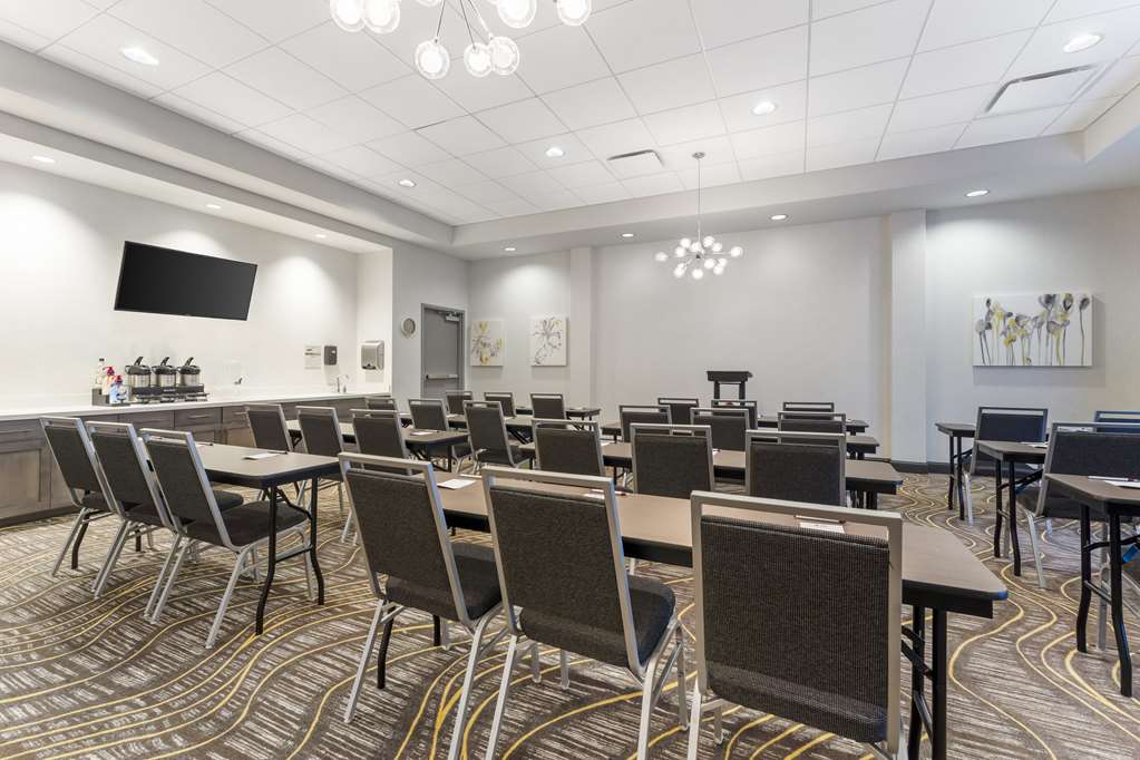 Best Western Plus Cranberry Pittsburgh North - photo 38