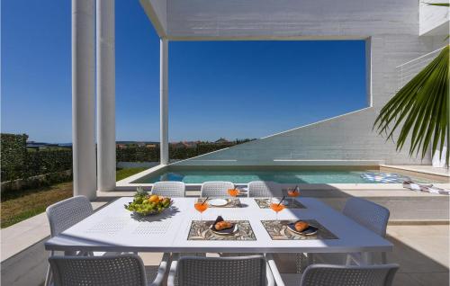 Villa Dante Debeljak — 5-Star Luxury Hotel in Sukosan, Croatia