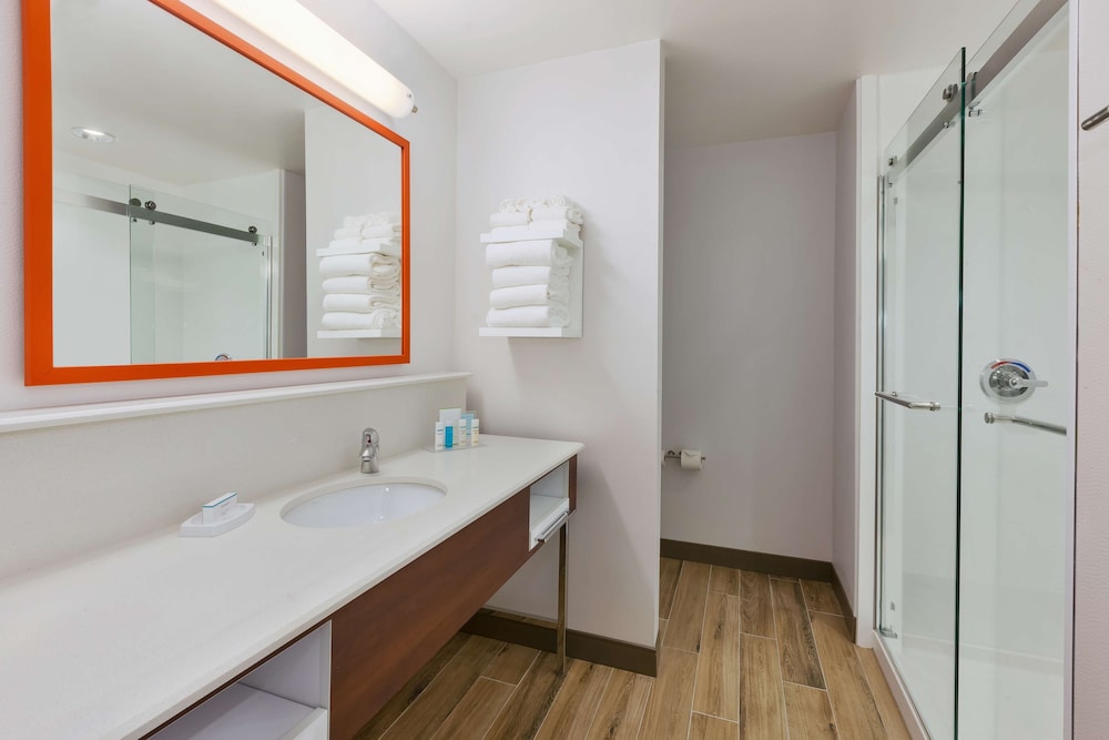 Hampton Inn & Suites Wells - photo 18