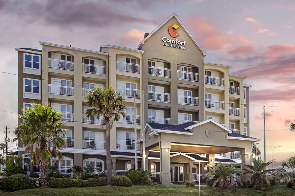 Comfort Inn & Suites Galveston Central Island near Pier — hotel in Galveston