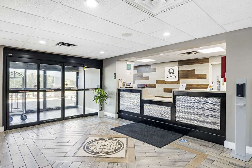 Quality Inn Clarksville Exit 11 - photo 3