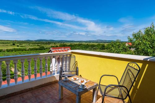 MY DALMATIA Holiday home Agro Casa with private heated pool — 4-Star Luxury Hotel in Skradin, Croatia