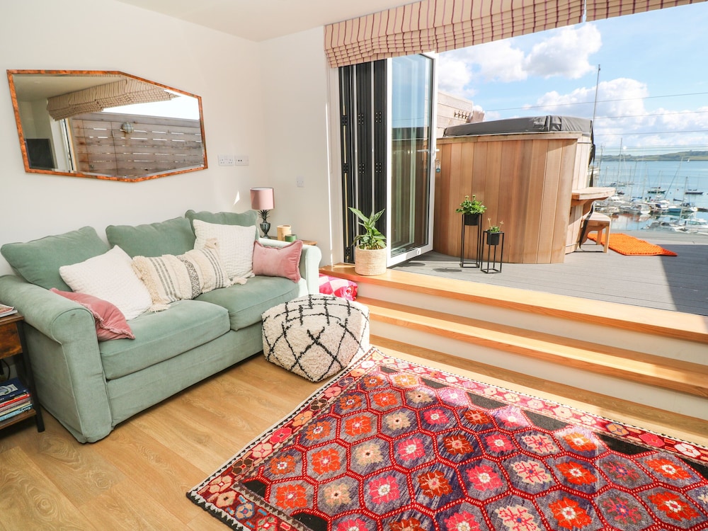 16 Arwenack Street in Falmouth, United Kingdom