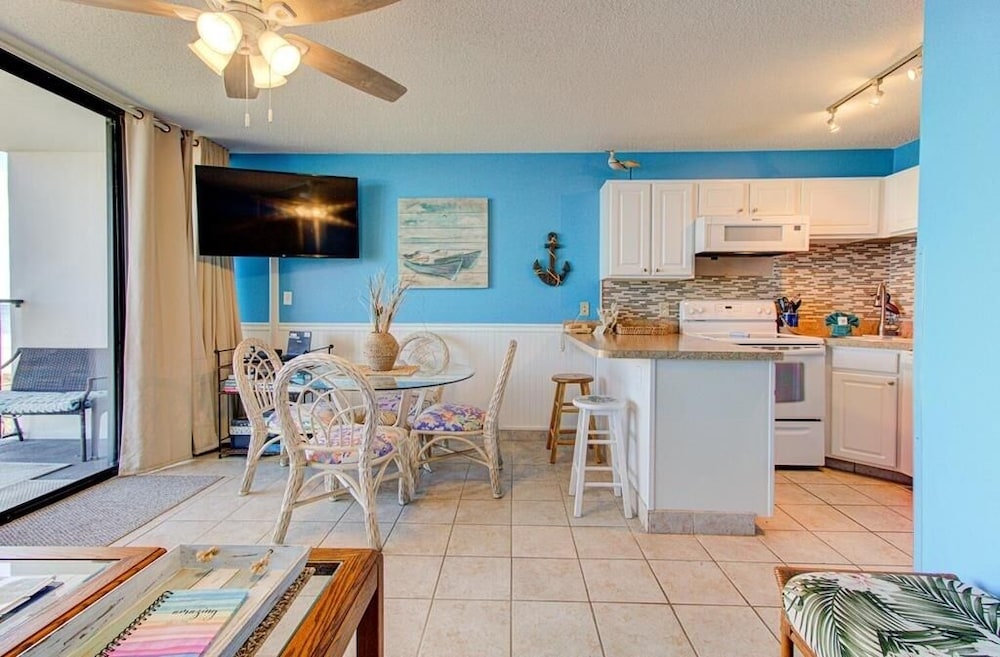 0305 Mako Your Dreams Come True By Atlantic Towers — Carolina Beach
