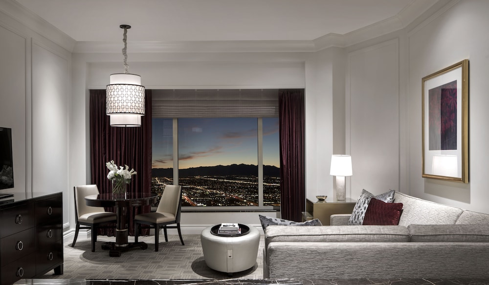 The Palazzo Prestige Club Lounge - photo 9