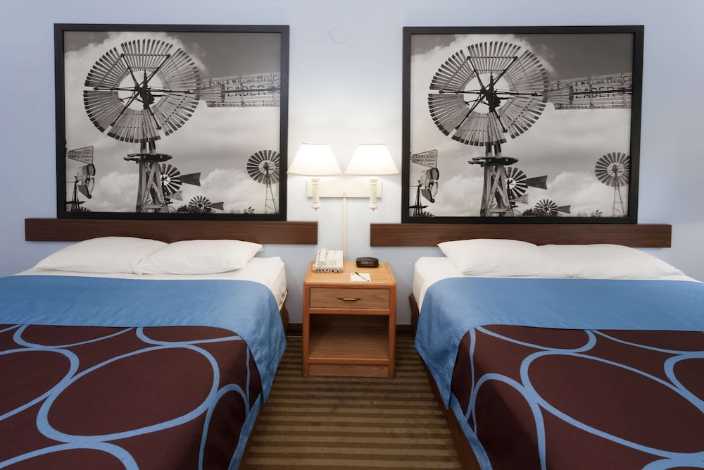 Super 8 by Wyndham Huntington - photo 4