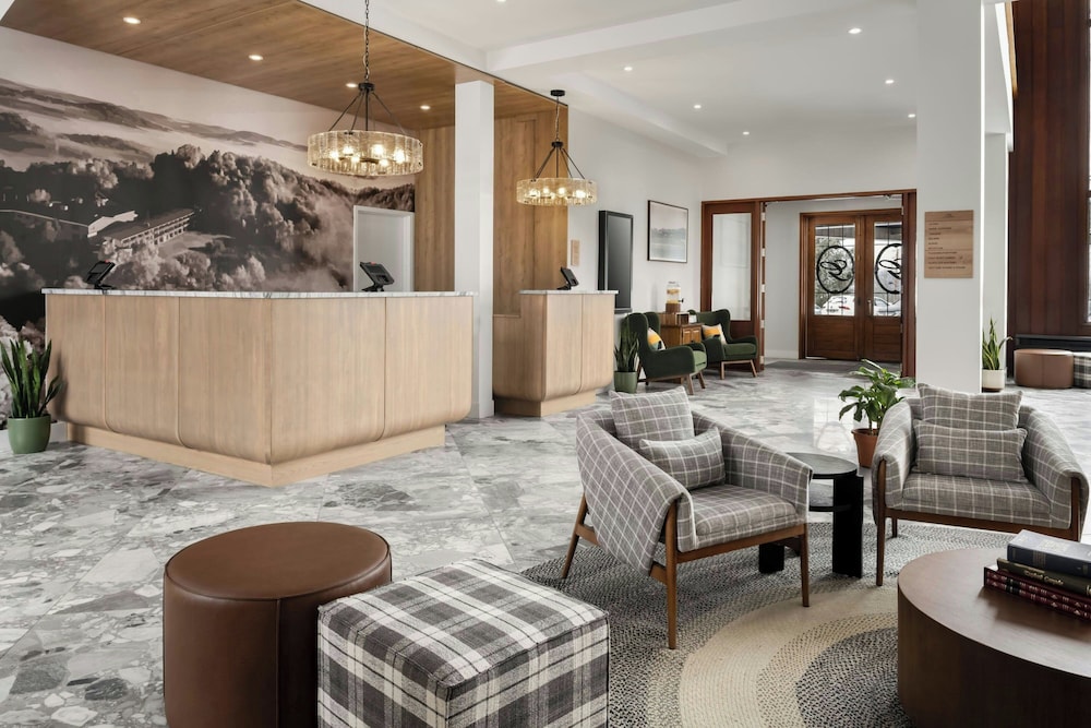 Mont Gabriel Sainte Adele a Tribute Portfolio Resort in Sainte-Adele, Canada