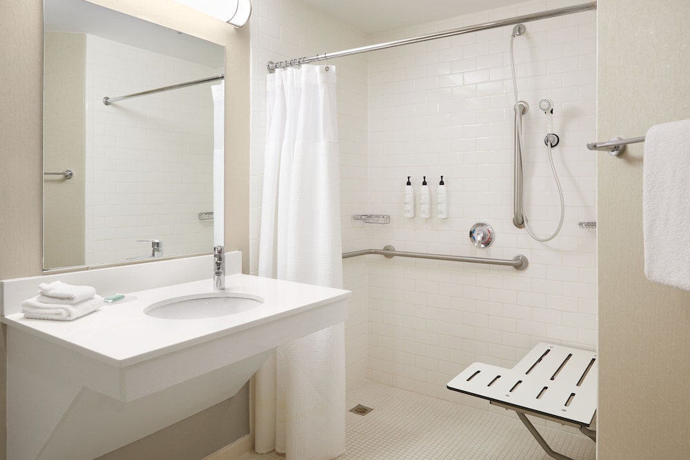 Springhill Suites St. Louis Airport Earth City - photo 13