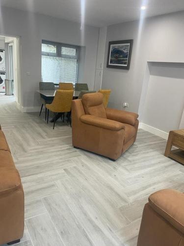 Ballyshannon Stone Town House — 4-Star Luxury Hotel in Ballyshannon, Republic of Ireland