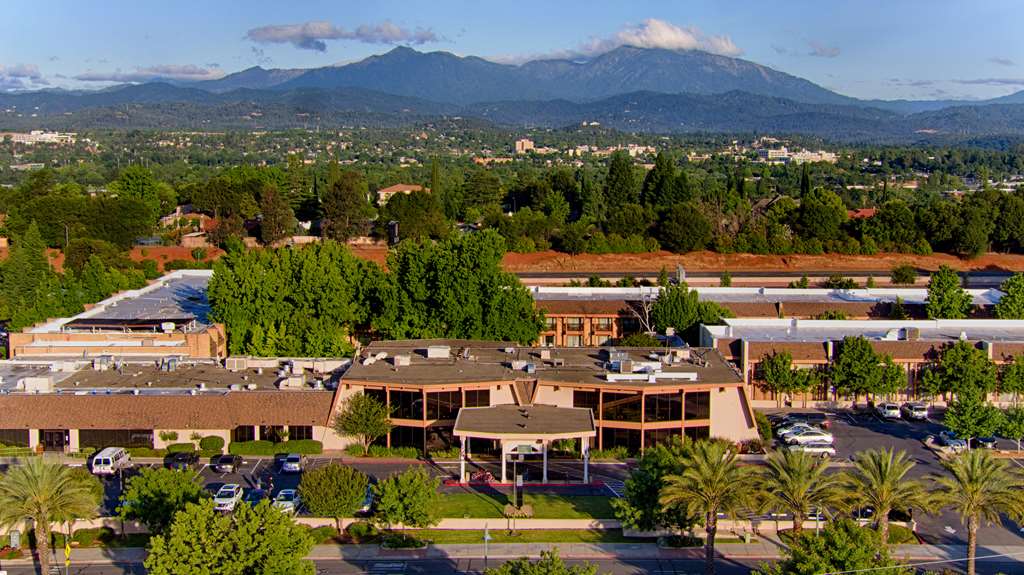 Red Lion Hotel Redding - photo 8
