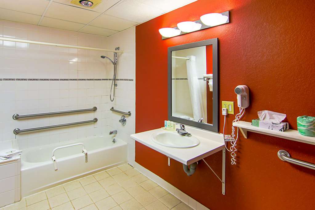 Quality Inn Plainfield I 395 - photo 19