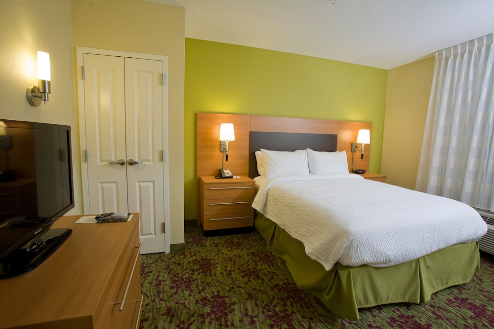 TownePlace Suites Jackson Ridgeland Township at Colony Park - photo 4