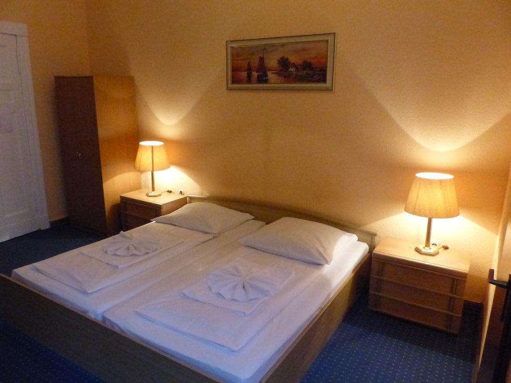 Hotel Pension Spree - last minute hotel in Berlin