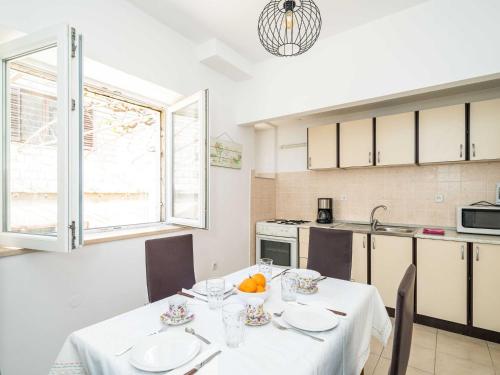 Apartments Sisic Two Bedroom Apartment with Terrace
