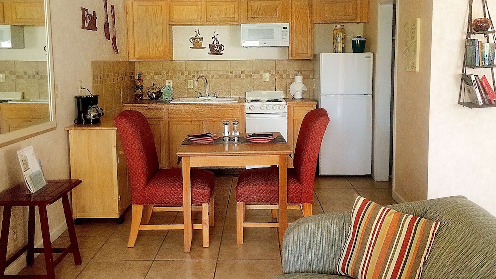 Inn at Deep Canyon - photo 7
