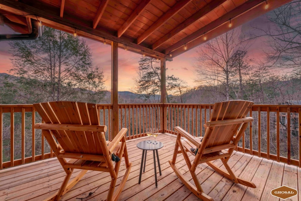 Luxe Mountain Pool Escape by Ghosal Luxury Lodging - photo 25