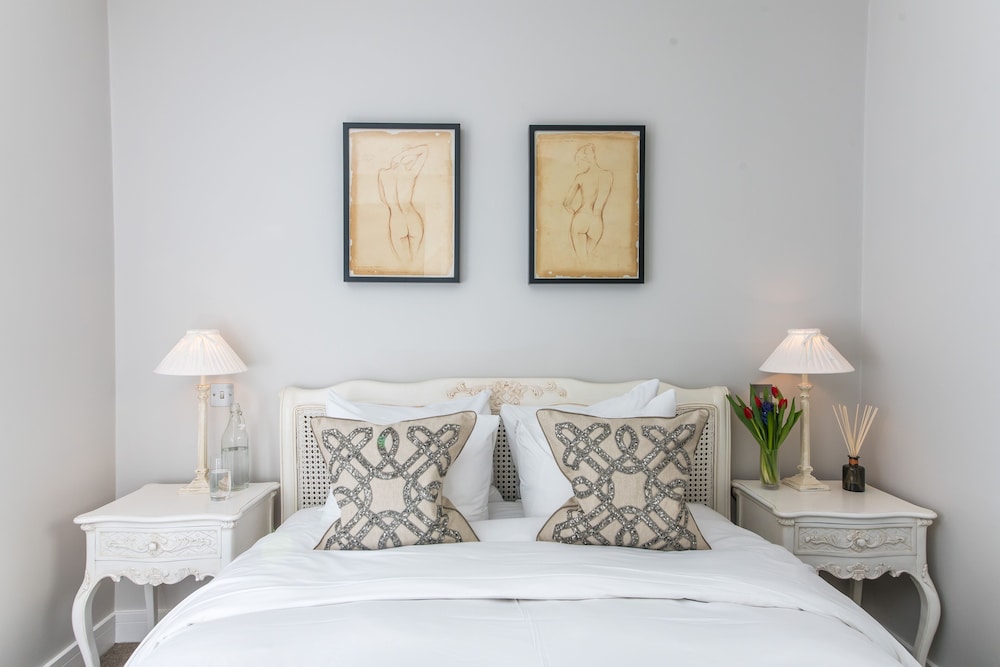 Halcyon Apartments — Bath — photo 3
