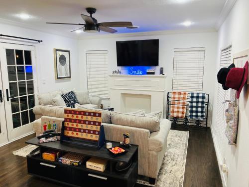 3Br 2 Ba On M Street in Dallas, United States