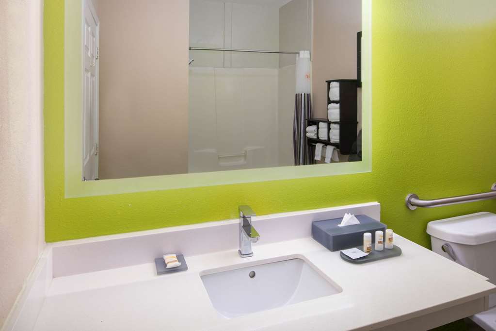 La Quinta Inn by Wyndham Calhoun South I 75 - photo 23