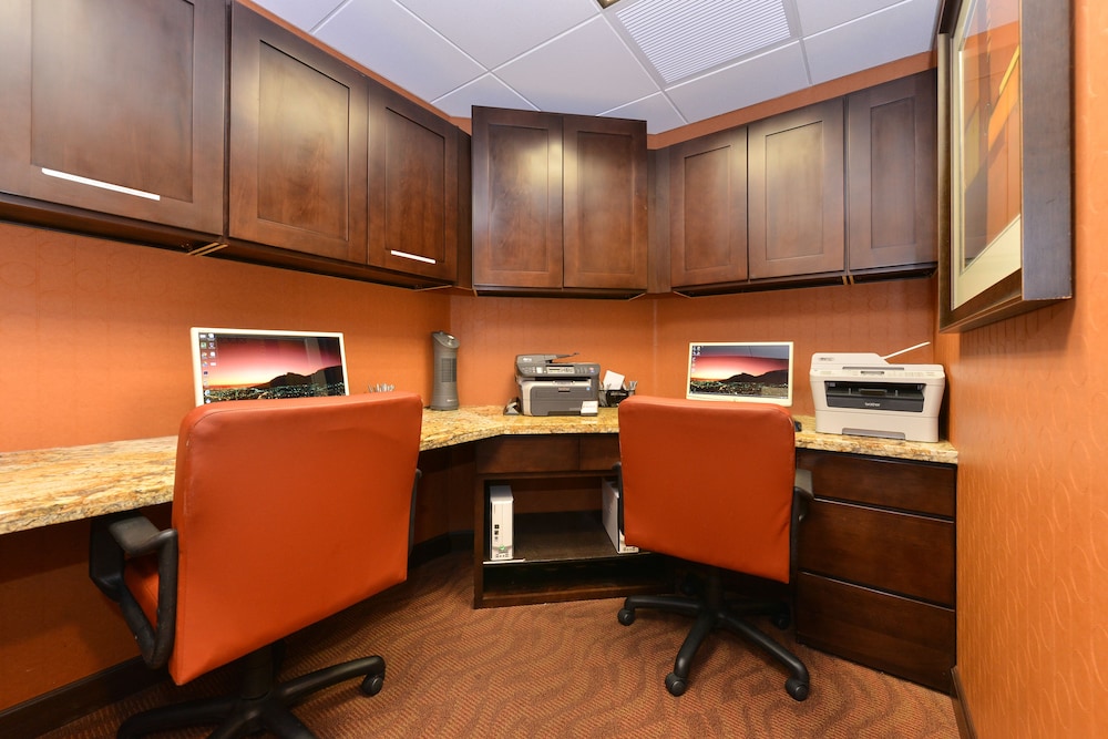 Hampton Inn & Suites Phoenix Gilbert - photo 68