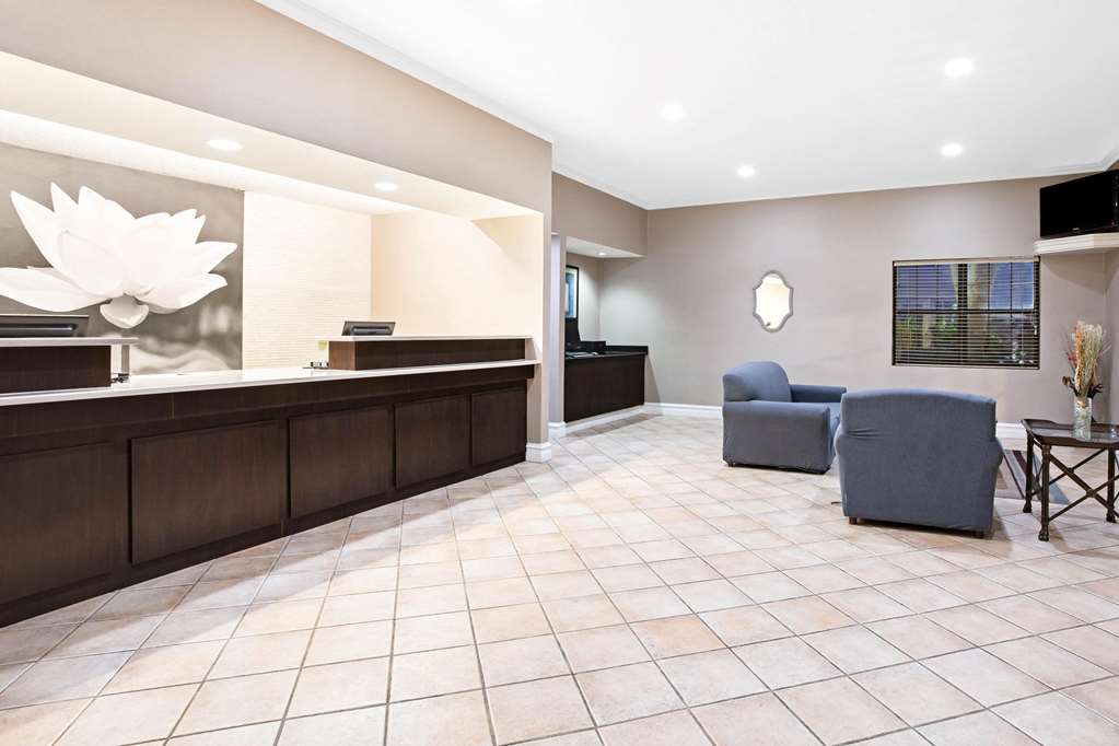 Baymont by Wyndham Fort Stockton - photo 3