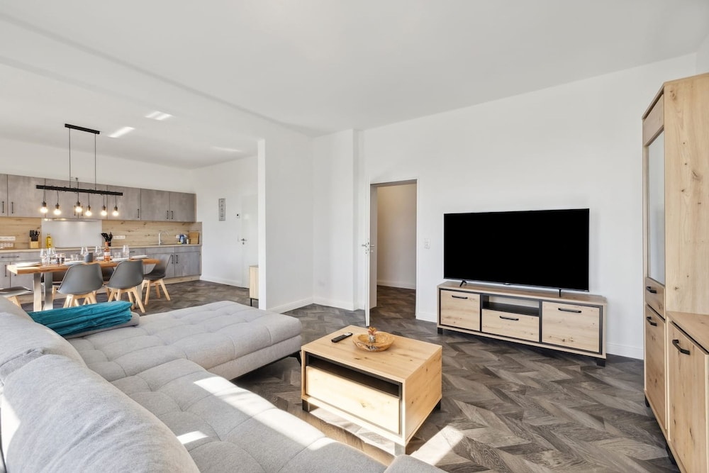 Infinity Stay Kaiser Wilhelm Bruecke — 4-Star Luxury Hotel in Wilhelmshaven, Germany