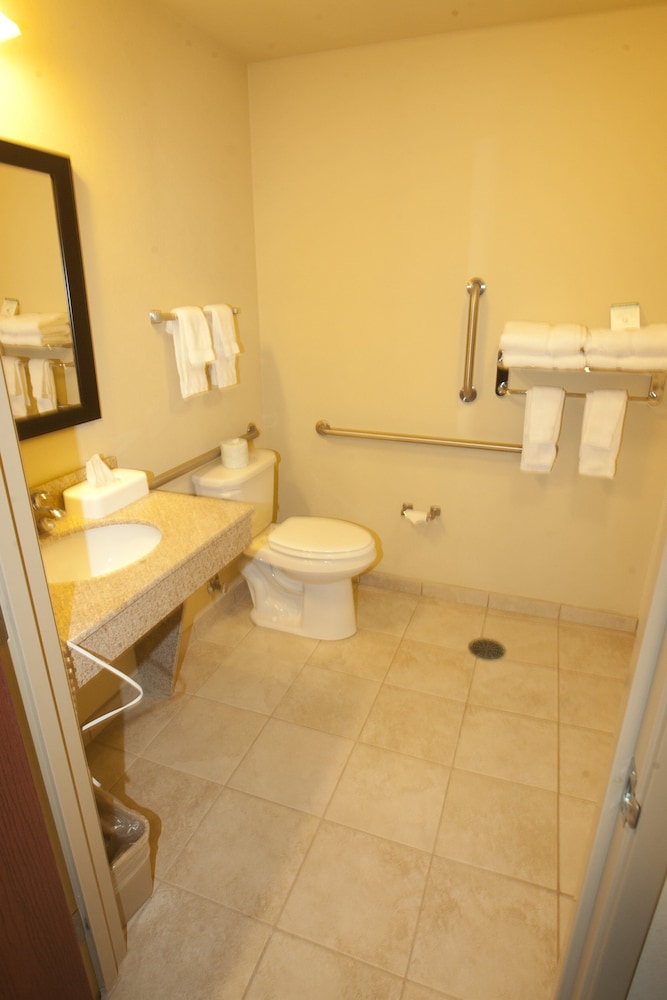 Cobblestone Inn & Suites Langdon - photo 20