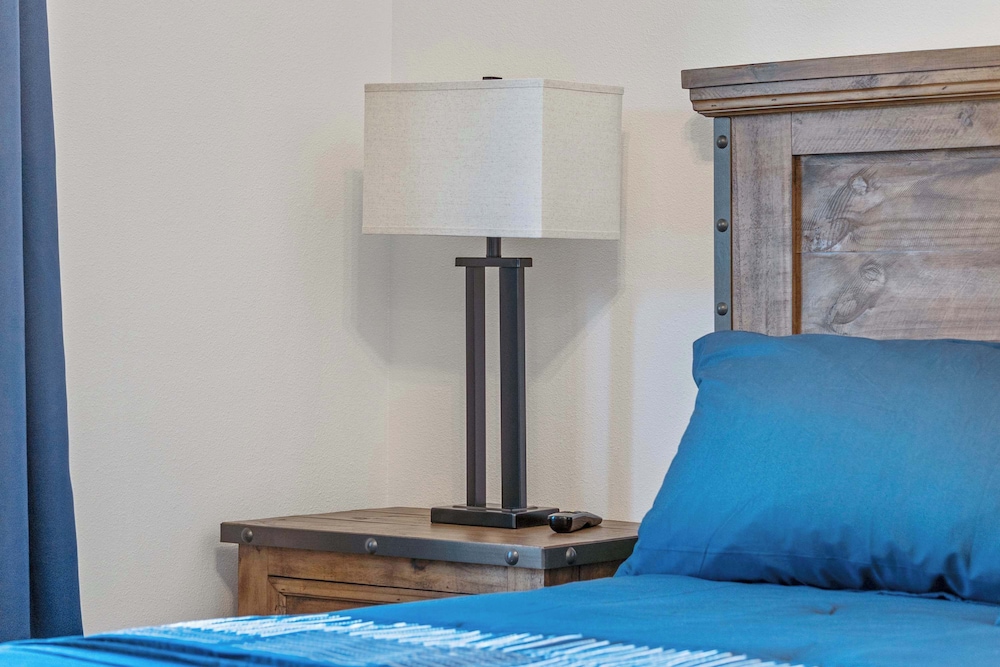 Peaceful Timbers Getaway in Hollister, United States