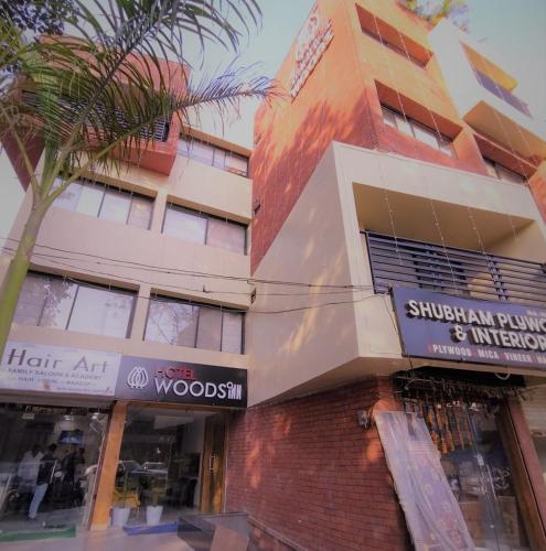 Hotel Woods Inn — hotel in Hoshangabad