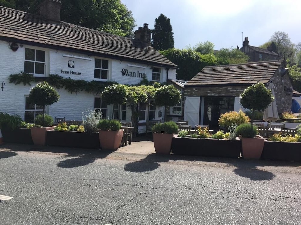 The Swan Inn — hotel in High Peak