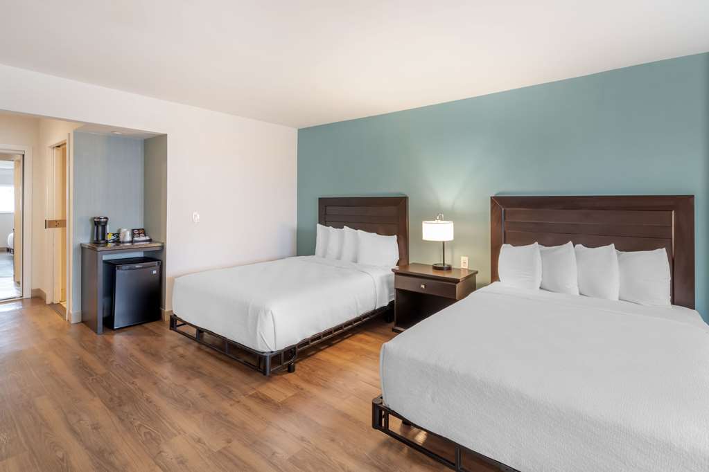 Best Western at Ventura Pier - photo 32