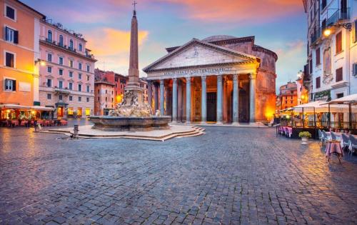 Pantheon Allo Scrigno — 4-Star Luxury Hotel in Rome, Italy