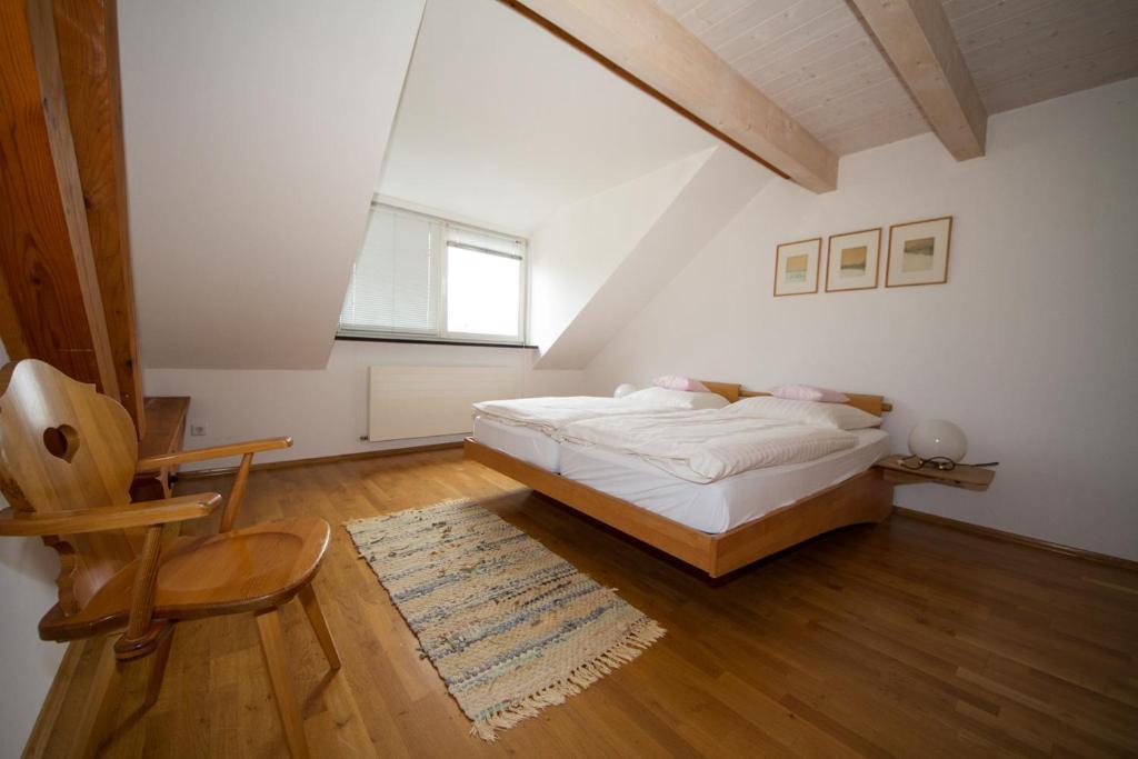 Ferienwohnungen Weingut Deufel — 4-Star Luxury Hotel in Lindau, Germany
