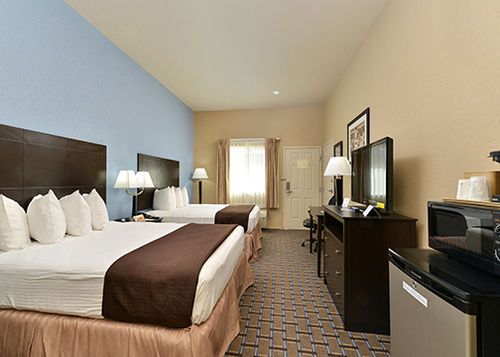 Quality Inn & Suites Carrizo Springs North - photo 26