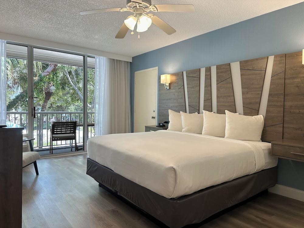 SkyBeach Resort - photo 6