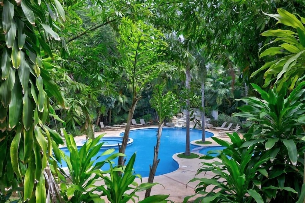 Riviera Maya Suites