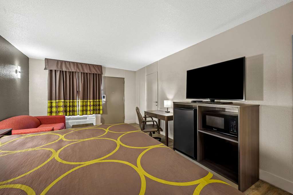Super 8 by Wyndham Garysburg Roanoke Rapids - photo 26